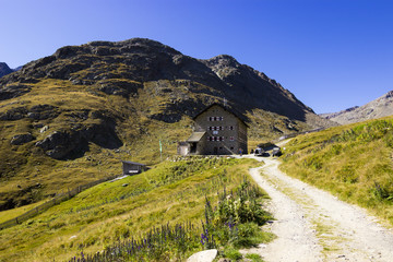 Martin-Busch-H&uuml;tte in den Alpen