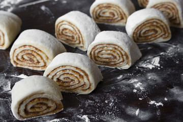 Crude dough cinnamon rolls