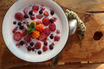 breakfast in the village berries with milk