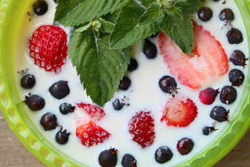 breakfast in the village berries with milk