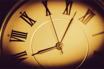 Fototapeta na wymiar Vintage metal old clock