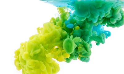 Abstrakte Acrylfarbe wirbelt im Wasser, Texturhintergrund. © ddukang