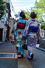 Fototapeta na wymiar women in yukata