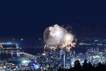 兵庫　みなと神戸海上花火大会