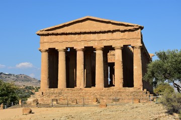 Obraz premium La vallée des temples à Agrigente en Sicile