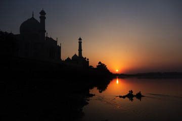 Taj Mahal im Sonnenuntergang
