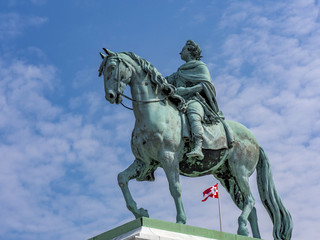 Equestrian statue of Frederik V in front of Amalienborg Castle, Copenhagen, Denmark, Scandinavia