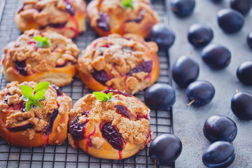 homemade summer buns