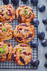 homemade summer buns