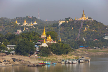 Naklejka premium View of Sagain Hill, near Mandalay, Myanmar