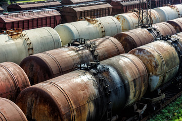 Railway freight transport, tanks, wagons.