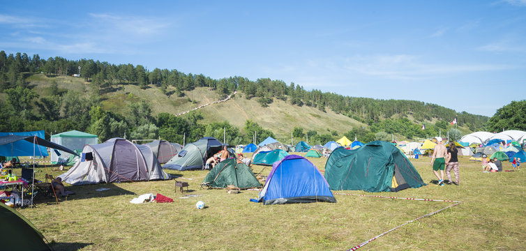 Grushinskiy festival on Mastrokosta lakes in the Samara region. Summer Sunny day, August 11, 2018