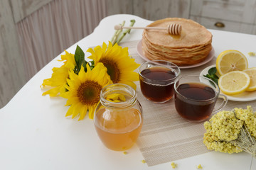 Honey, tea and pancakes