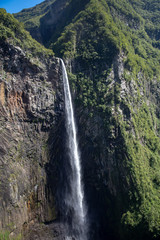 Trou de Fer à la Réunion survolé en Hélicoptère