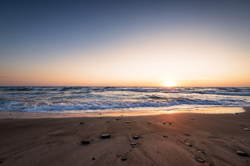 Fototapeta na wymiar Sunrise at the beach.