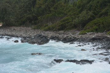 Fototapeta premium Rocky coastline on the north shore of maui, Hawaii