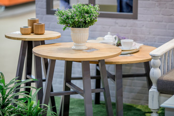 Background, vase with small perennial, arrangement Decorate (home and garden)