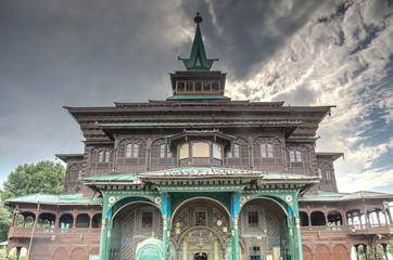 Hanqah-e-Moula ancient mosque in old town of Srinagar, Jammu and Kashmir, India