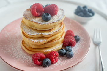 Pfannkuchen mit Beeren 