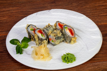 Tempura roll with tuna