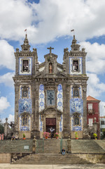 Fototapeta premium Church of Saint Ildefonso in the historical center of Porto, Portugal