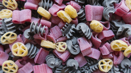Fototapeta na wymiar colorful raw pasta