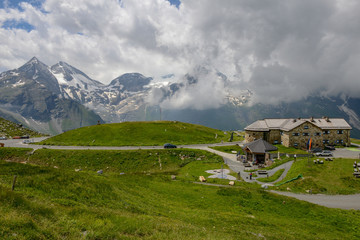 Fototapeta na wymiar Scenic surroundings near the Grossglockner high alpine road, Austria