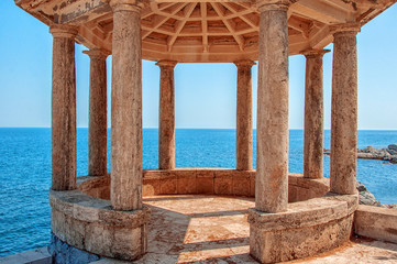 Fototapeta premium Gazebo and the sea in the . Spain. Costa Brava. Romance, holidays and wedding day.
