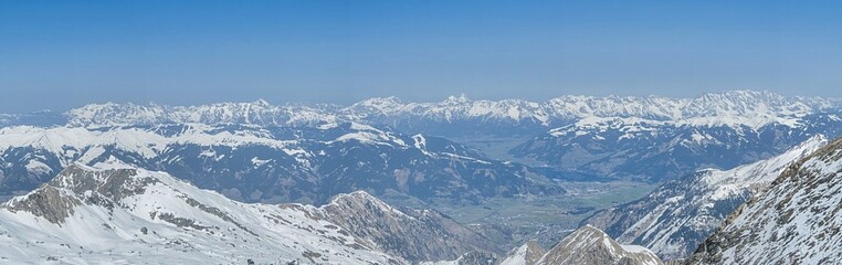 Fototapeta na wymiar Winter Alps panorama