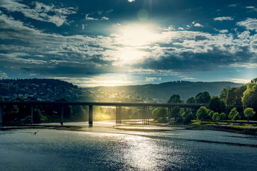 Pont avec rayon de soleil