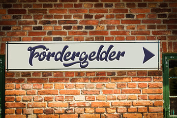 Fototapeta na wymiar Schild 318 - Fördergelder