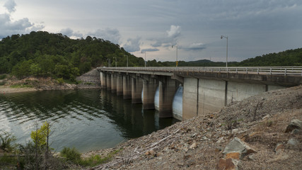 Fototapeta na wymiar Broken Bow, Oklahoma dam