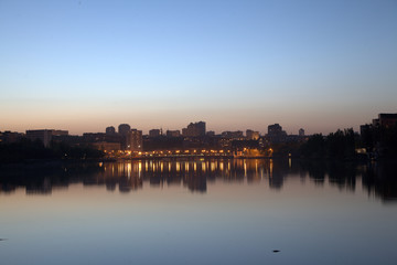 Fototapeta premium Донецк вечером 2018 Donetsk in the evening of 2018