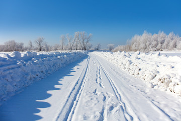 Fototapeta na wymiar winter landscape with road