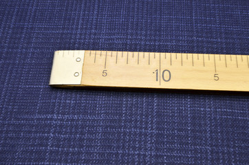 Suit fabric, blue cage made of wool and elastane