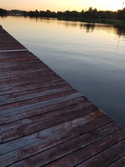 Obraz premium the river at sunset