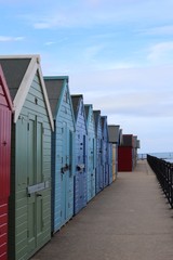 Naklejka premium beach huts so colourful.mudesley norwich england