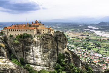 Fototapeta na wymiar Greek monastery on a cliff