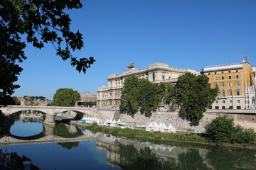 Fototapeta na wymiar Ponte Umberto I and Ordine degli Avvocati di Roma in Rome, Italy