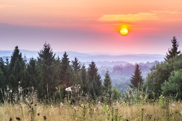 Fototapeta premium Zachód słońca nad Bieszczadami