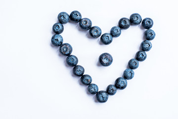 Bluberries arranged in patter