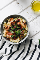 Delicious pasta with tomatoes, mussels and herbs