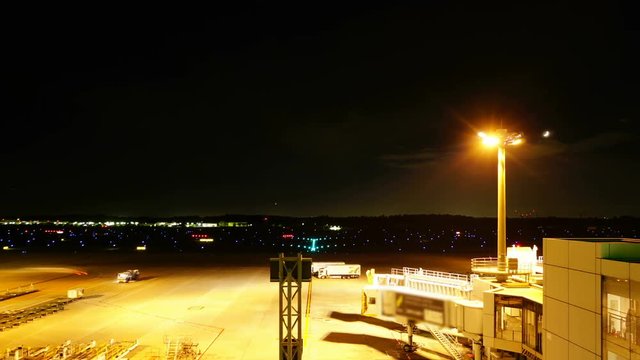 空港イメージ　タイムラプス　夜間