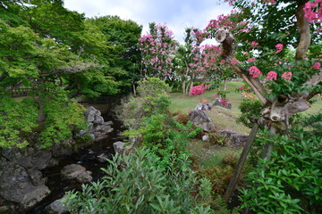日本の奈良の庭園と茶室
