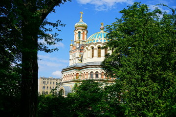 Fototapeta na wymiar Orthodox Alexander Nevsky Cathedral-in Lodz 