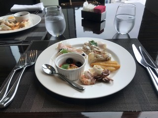 高級  イタリア料理 ようしょく