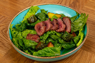 Sliced Steak salad