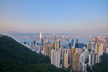 Obraz premium Hong Kong skyline at dawn.