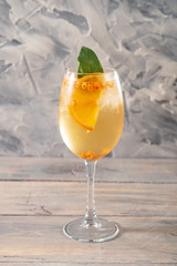 summer lemonade with berries