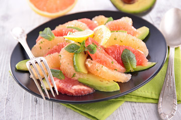 grapefruit and avocado